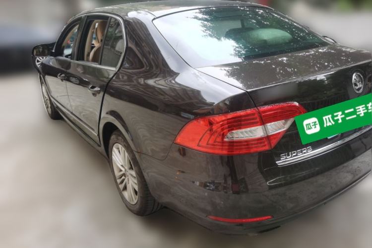 Used Skoda Superb 2013 1.8TSI Automatic Yashi Edition Rear Left 45 Deg