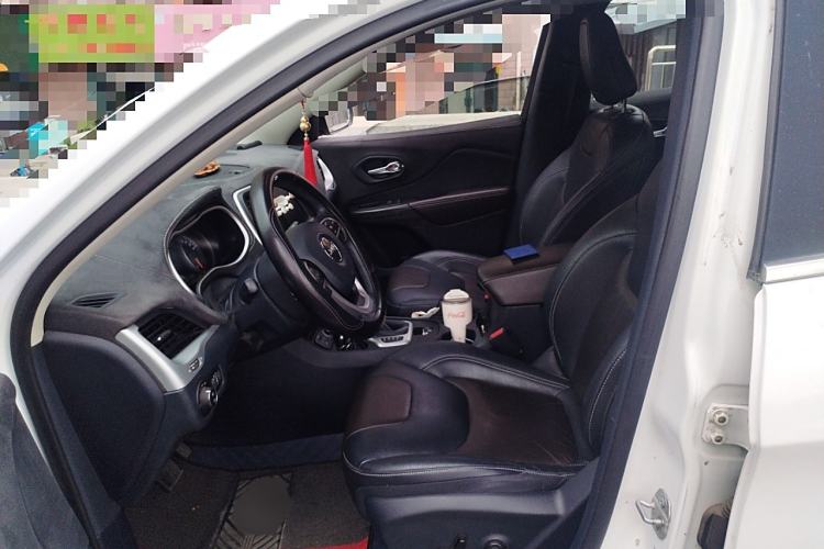 Used Jeep Cherokee 2017 2.0L Superior Edition