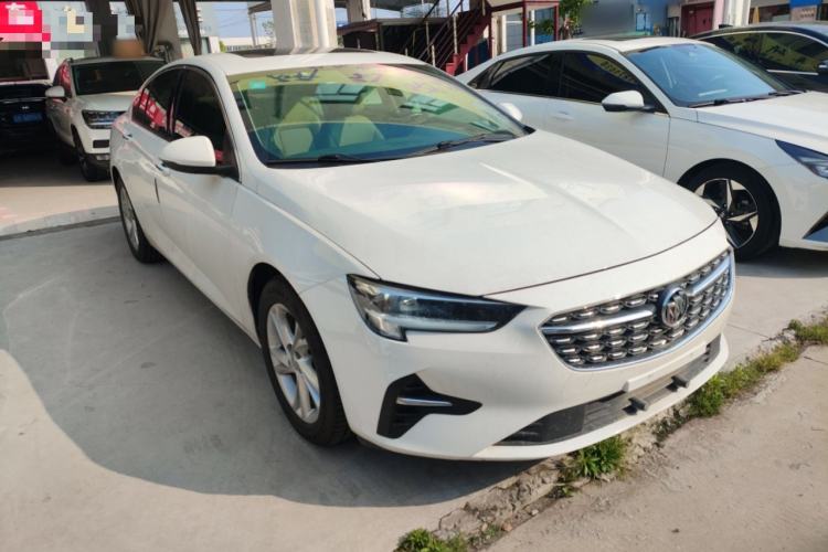 Used Buick Regal 2020 552T Elite Edition Front Right 45 Deg