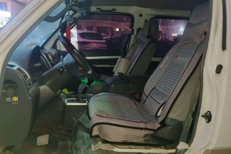 Used Foton Scenic 2014 2.0L Express Classic Long-Wheelbase Low-Roof 486EQV4