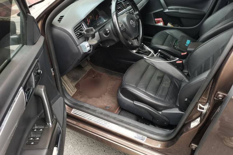 Used Volkswagen Gran Lavida 2013 1.4 TSI Automatic Luxury Model