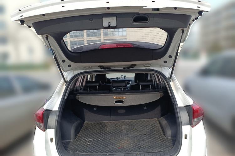 Used Hyundai Tucson 2018 1.6T Dual-Clutch Two-Wheel Drive 15th Anniversary Special Edition
