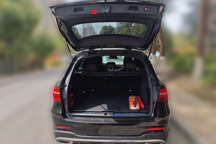 Used Mercedes-Benz GLC 2019 Facelift GLC 260 L 4MATIC Luxury Model Trunk