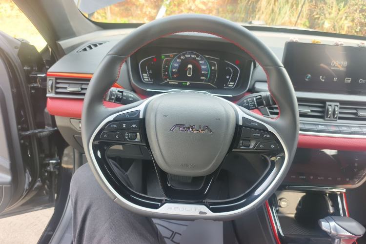 Used Dongfeng Aeolus Yixuan 2021 230T Automatic Dream-Chasing Rider Edition Steering Wheel