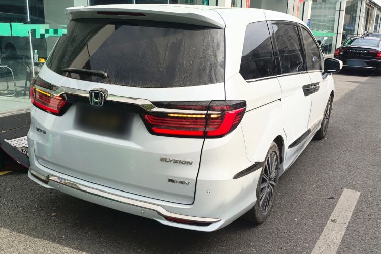 Used Honda Elysion 2024 2.0L eHEV Luxury Edition Rear Right 45 Deg