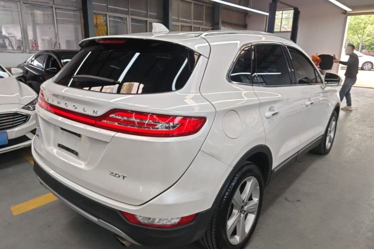 Used Lincoln MKC 2017 2.0T Two-Wheel Drive Deluxe Edition