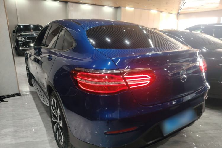 Used Mercedes-Benz GLC Coupe 2017 GLC 260 4MATIC Coupe SUV
