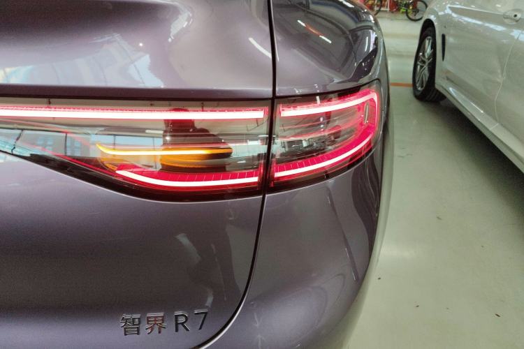 Used Hima Luxeed R7 2025 Range-Extended Version 251 km Max
