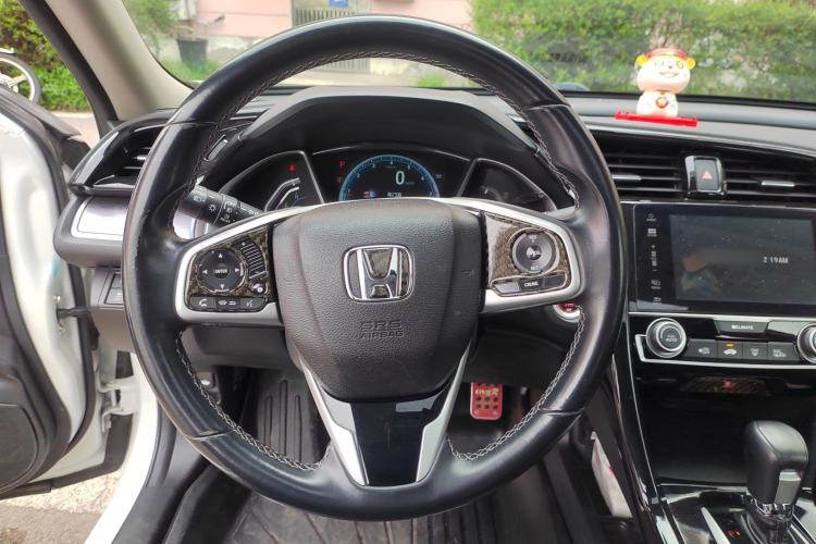 Used Honda Civic 2016 220TURBO CVT Prestige Edition
