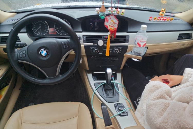 Used BMW 3 Series 2010 320i Luxury Model