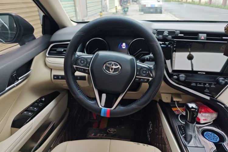 Used Toyota Camry 2018 2.0G Luxury Edition
