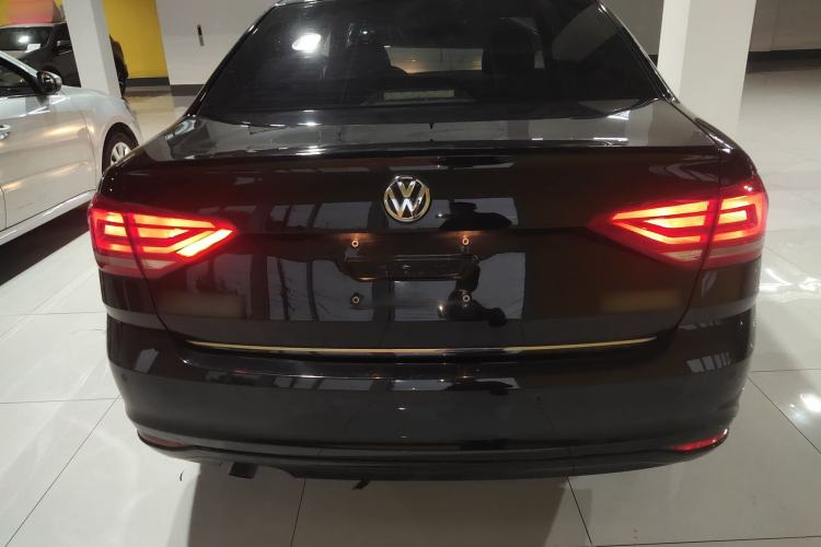 Used Volkswagen Lavida 2015 1.6L Automatic Comfort Edition Rear