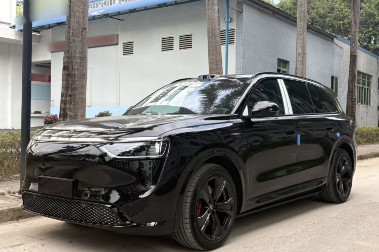 Used Hima AITO M8 2025 Model Pure Electric Ultra Six-Seat Four-Wheel-Drive Version