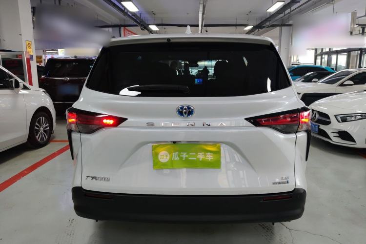 Used Toyota Sienna 2021 2.5L Hybrid Comfort Edition
