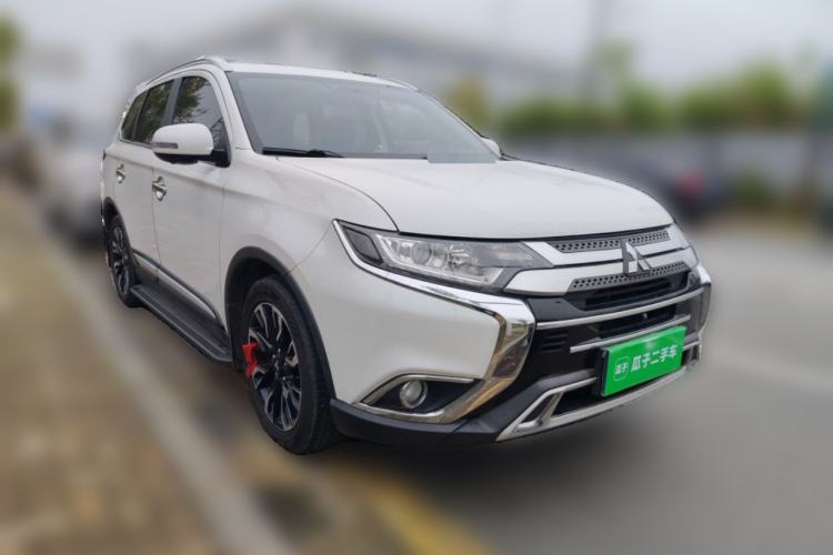 Used Mitsubishi Outlander 2019 2.0L Two-Wheel Drive Comfort Edition 5 Seats China V Standard
