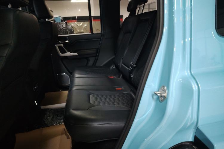 Used 212 T01 2025 2.0T Changfeng
