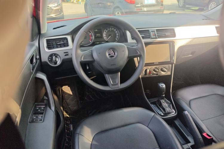 Used Skoda Rapid Spaceback 2014 1.6L Automatic Enjoyment Edition