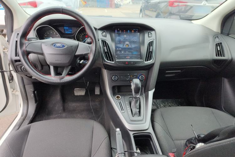 Used Ford Focus 2015 Hatchback 1.6L Automatic Comfort Model
