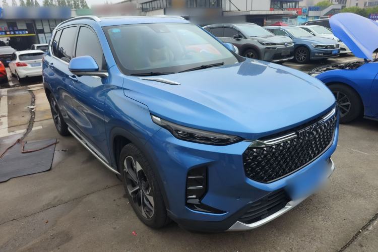 Used SAIC MAXUS D60 2019 1.5T Automatic Prestige 7-Seater Front Right 45 Deg