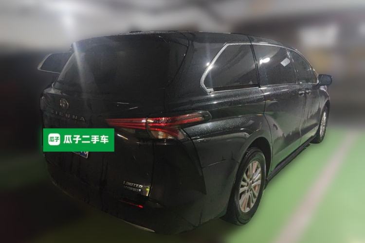 Used Toyota SIENNA 2021 2.5L Hybrid Premium Edition