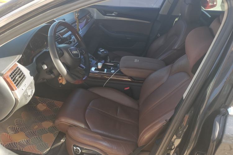 Used Audi A8 2013 A8L 45 TFSI quattro Comfort model
