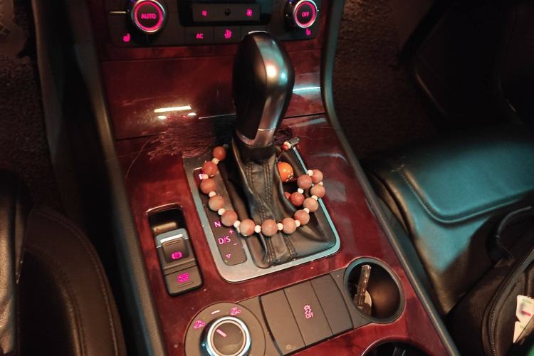 Used Volkswagen Touareg 2011 3.0 TDI Diesel Standard Version
