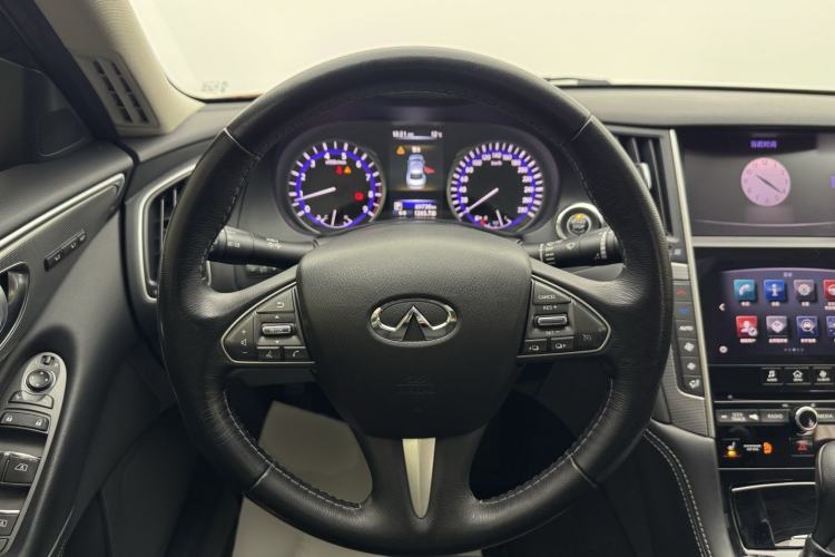 Used Infiniti Q50 2014 3.7L Comfort Edition Steering Wheel