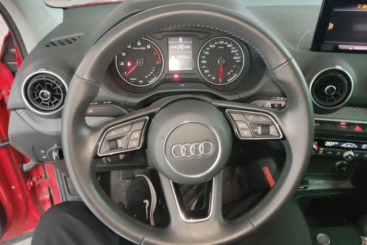 Used Audi Q2L 2020 35 TFSI Fashion Dynamic Model
