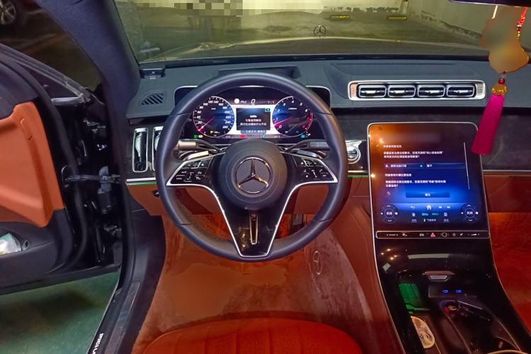 Used Mercedes-Benz S-Class 2024 Restyled S 400 L Luxury Edition Steering Wheel