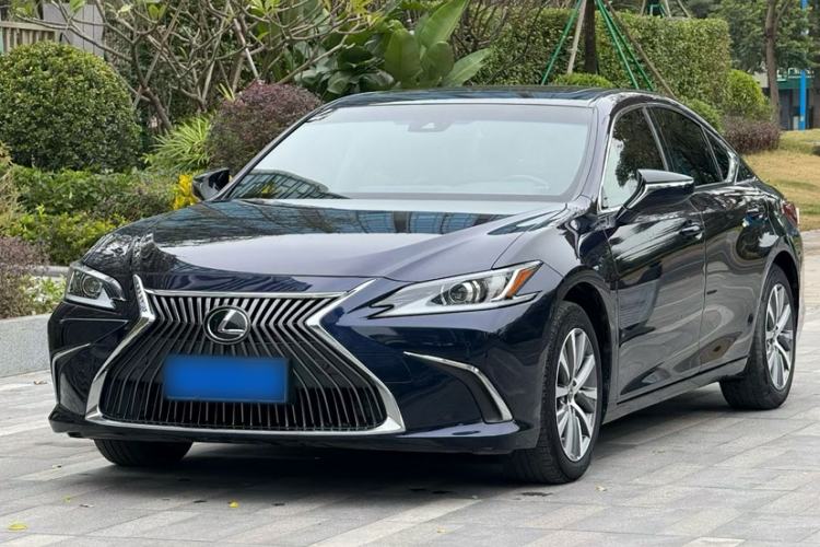 Used Lexus ES 2020 200 Excellence Edition