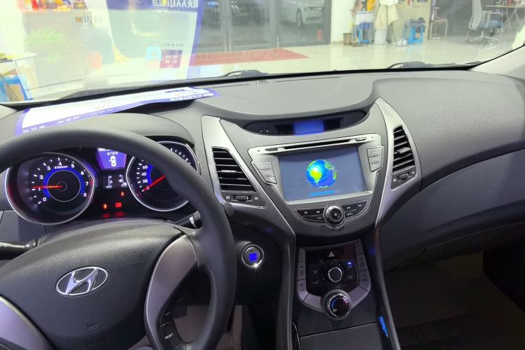 Used Hyundai Elantra (5th Generation / Langdong) 2012 1.6L Manual Leading Model