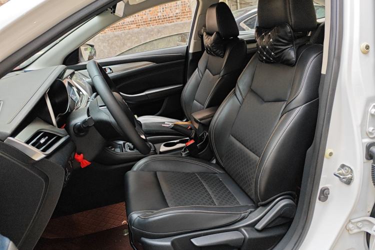 Used CHANGAN Eado 2019 1.6L GDI Manual Value Edition China VI Standard
