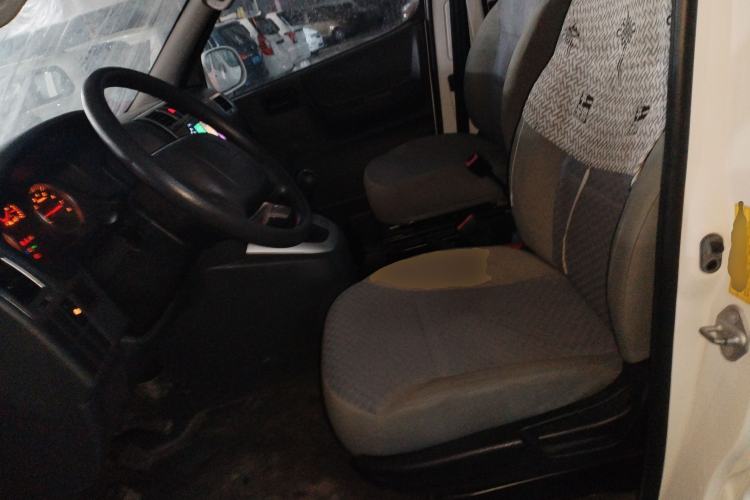 Used Jinbei Express 2020 2.0L China VI Standard Practical 6-Seater G6P-6 1TZS