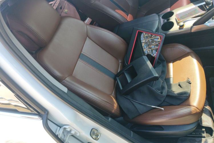 Used Peugeot 3008 2016 2.0L Automatic Standard Edition Right Front Seat