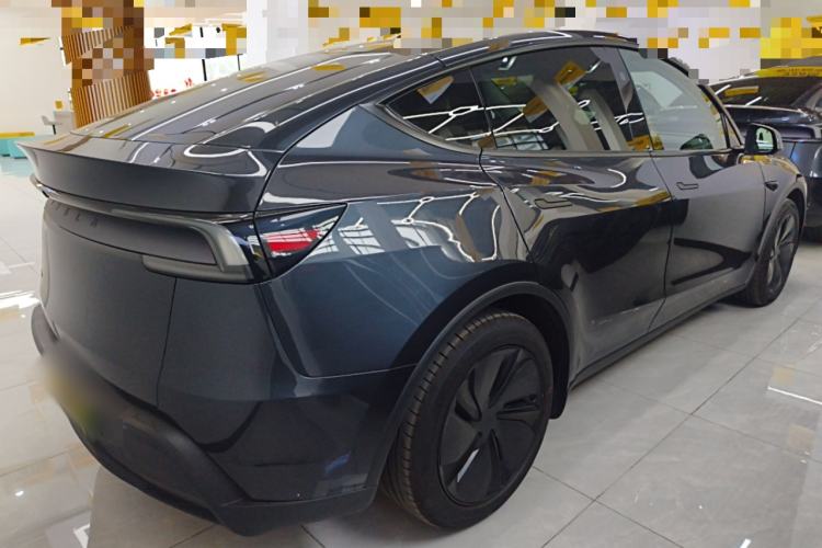 Used Tesla Model Y 2025 Long-Range All-Wheel-Drive Version Rear