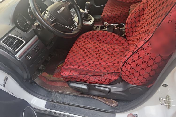 Used Haval M6 2019 1.5T Manual Two-Wheel Drive Urban Version China VI Standard
