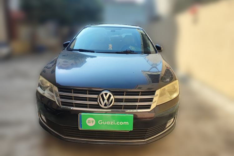 Used Volkswagen Lavida 2013 1.6L Automatic Luxury Edition Front