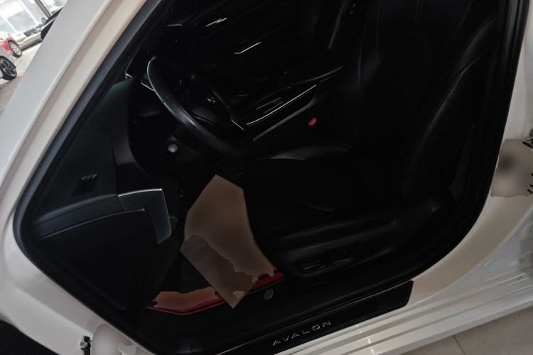 Used Toyota Avalon 2019 2.0L XLE Premium Edition China VI