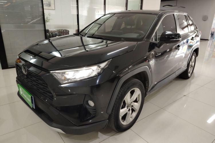 Used Toyota RAV4 2021 2.0L CVT Two-Wheel Drive Fashion Edition