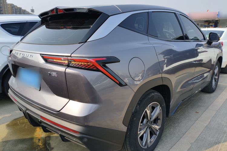 Used JETOUR Dashing 2023 1.5T DCT Starlight Shine Pro Edition Rear Right 45 Deg
