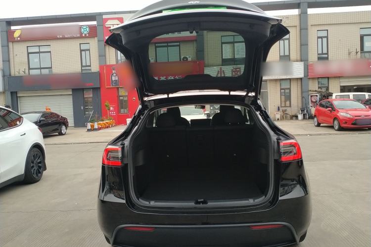 Used Tesla Model Y 2023 Rear-Wheel-Drive Version