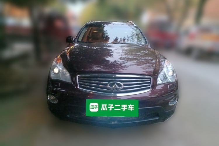 Used Infiniti QX50 2013 2.5L Two-Wheel-Drive Elegant Edition