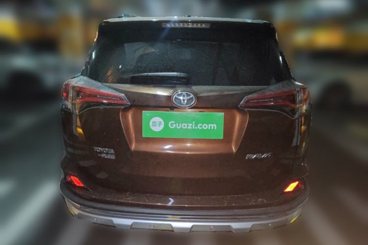 Used Toyota RAV4 2019 2.0L CVT Two-Wheel Drive Fashion X Limited Edition China VI Standard
