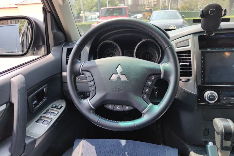 Used Mitsubishi Pajero 2020 3.0L Automatic Standard Edition
