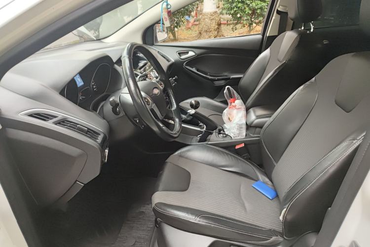 Used Ford Focus 2012 Hatchback 2.0L Manual Luxury Sport Model
