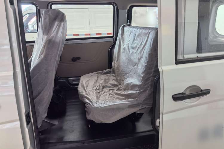 Used Kuayue Kuayue Xing V3 2023 1.3L Gasoline Comfort Edition 7-Seater Passenger Vehicle
