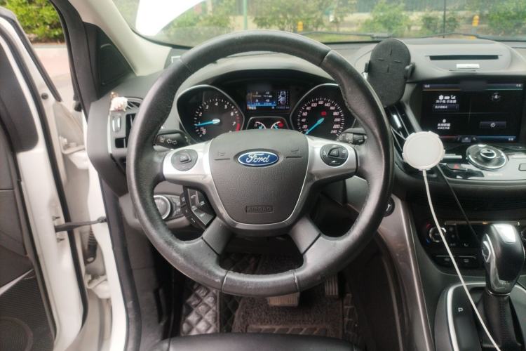 Used Ford Kuga 2015 2.0L GTDi Four-Wheel Drive Prestige Model Steering Wheel