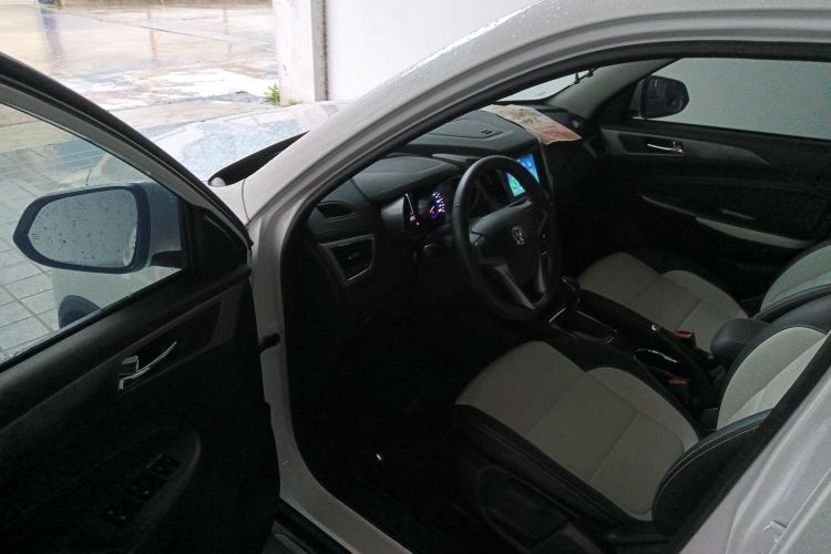 Used CHANGAN CS35 2017 1.6L Automatic Luxury Model