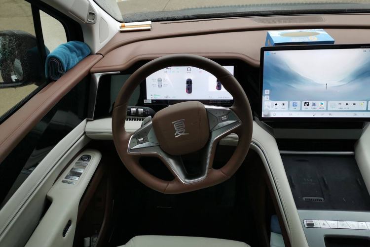 Used BYD Xia 2025 DM-i 1.5T 180km Excellence Model
