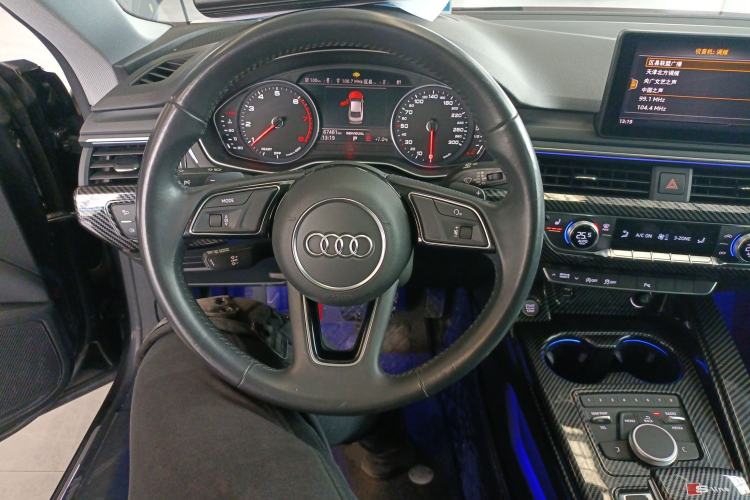 Used Audi A5 2019 Coupe 40 TFSI Fashion Edition China V Emission Standard